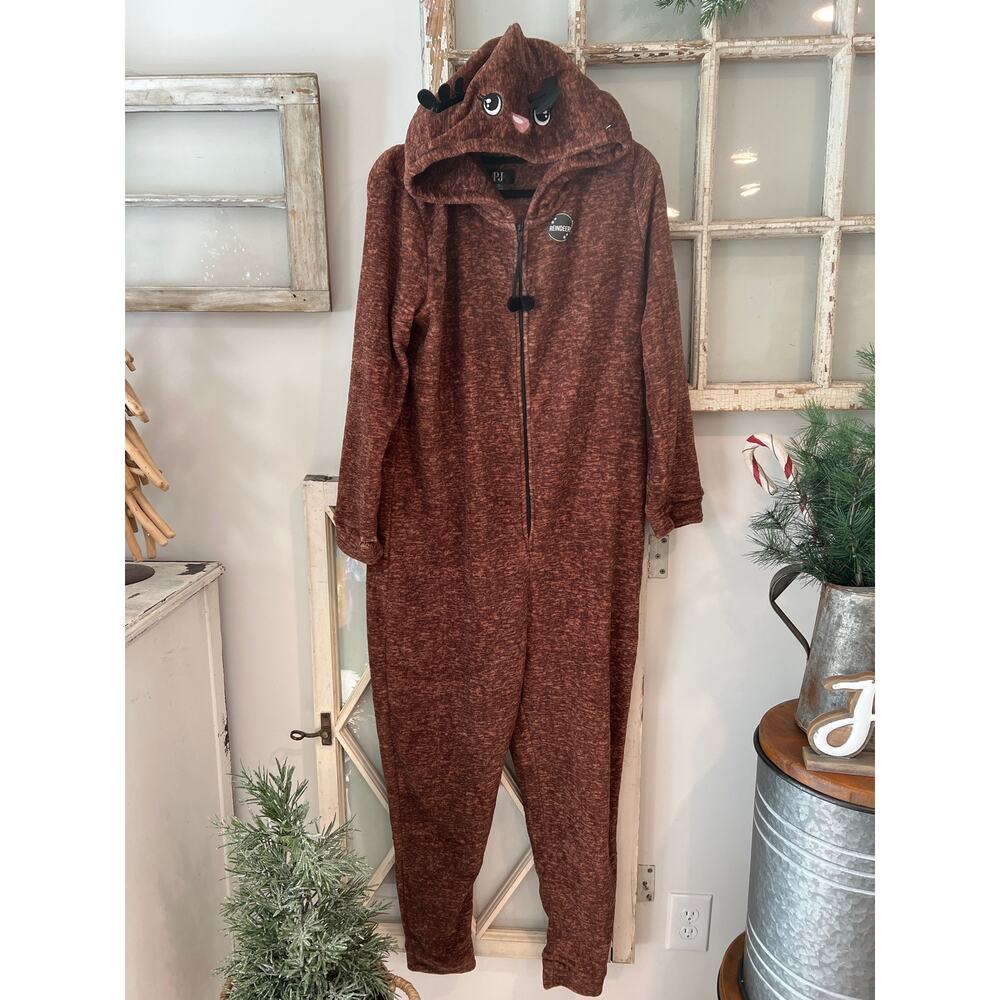 NWOT PJ Essentials size XL reindeer Christmas pajamas one piece